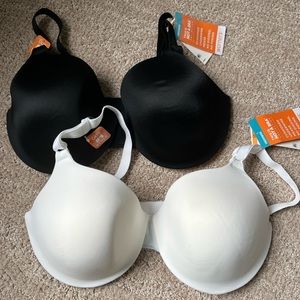 NWT 34DD Warner’s bras x2
